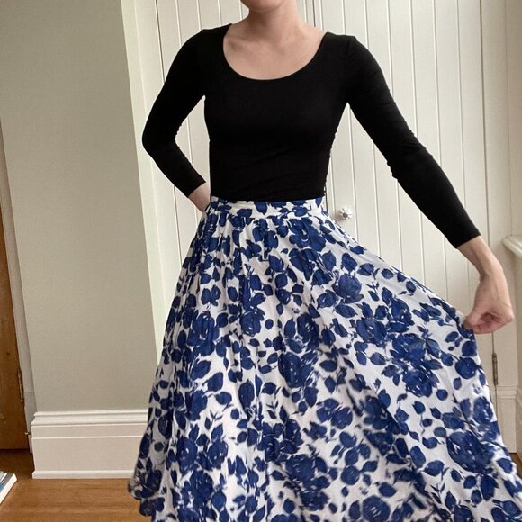 MaxMara Blue Floral Maxi Skirt - Picture 9 of 11